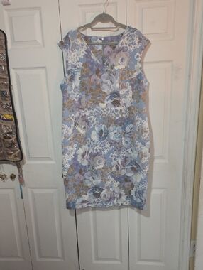 Calvin Klein Floral Sheath Midi Dress in Light Blue and Cream